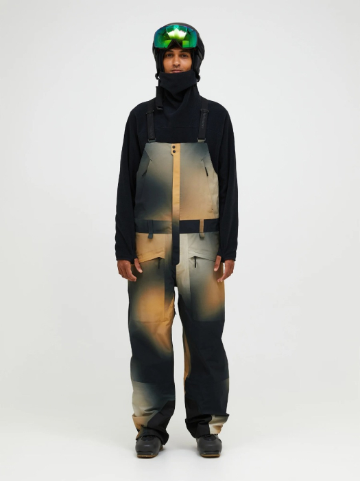 Peak Performance Edge HIPE® 3L AOP Shell Bib Pants Men model Peak Performance Edge HIPE® 3L AOP Shell Bib Pants Men model